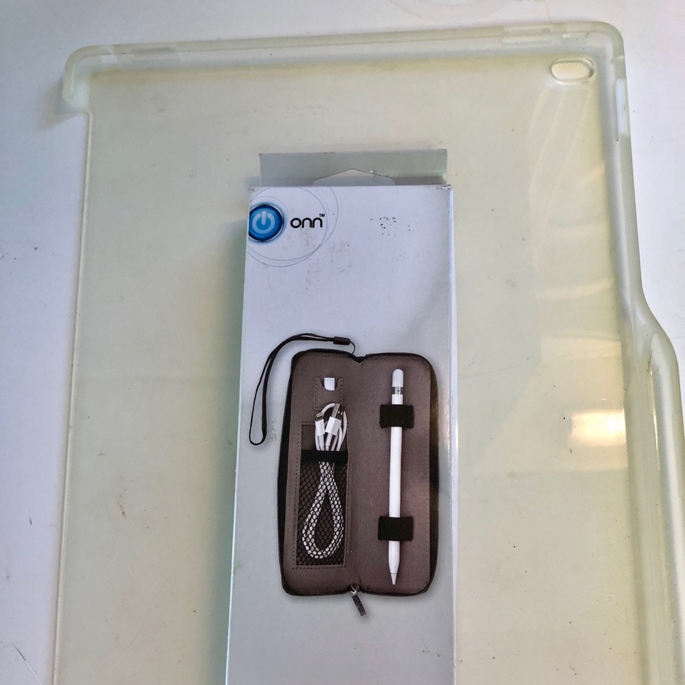 iPad Pro used Case Ipen slot and I pen case NIB
